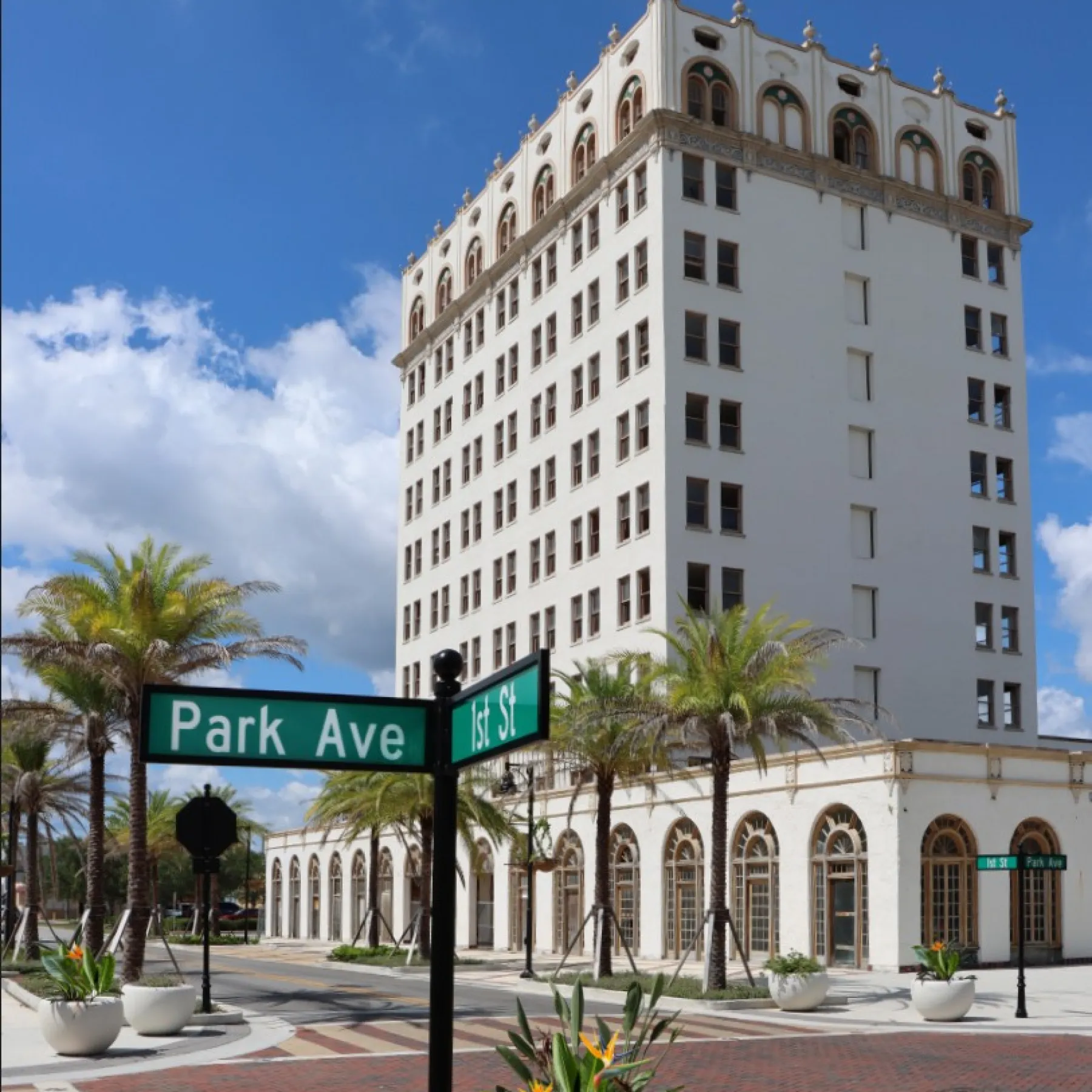 The historic Walesbilt Hotel at Park Avenue and 1st Street in downtown Lake Wales